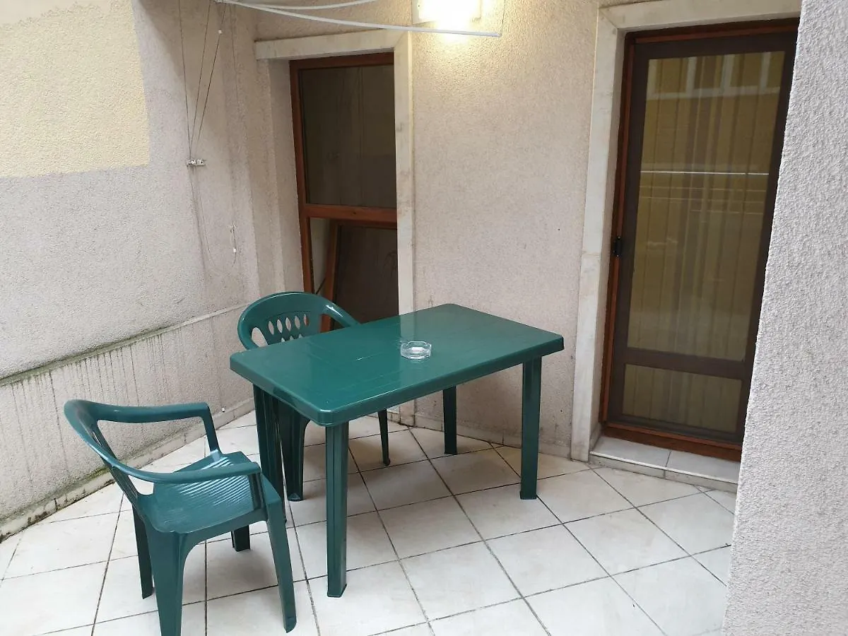 Apartment In The Center Varna